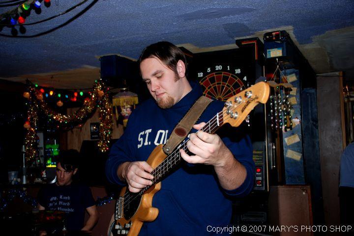 Down Lo Band (70)